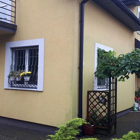 Apartament Z Parkingiem Varsovia Exterior foto